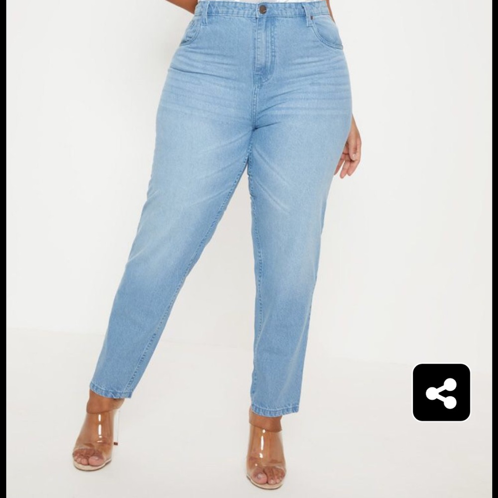 Light wash boyfriend jeans PLUS also have size16